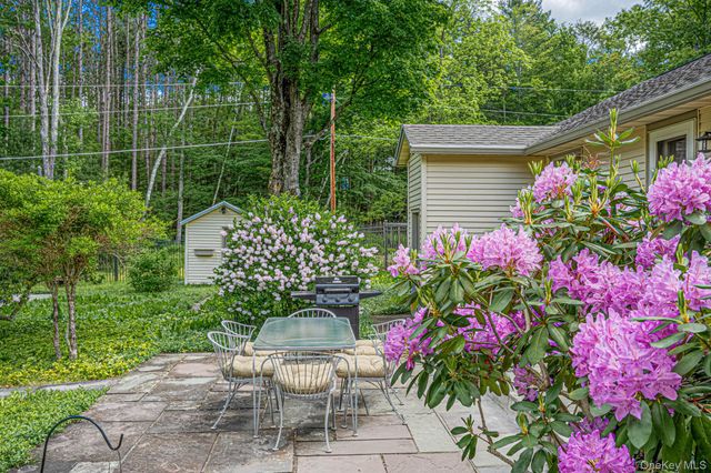 168 Jessop Road, Willow, NY 12495
