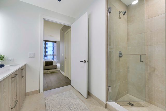 211 N Harbor Drive 3209, Chicago, IL 60601