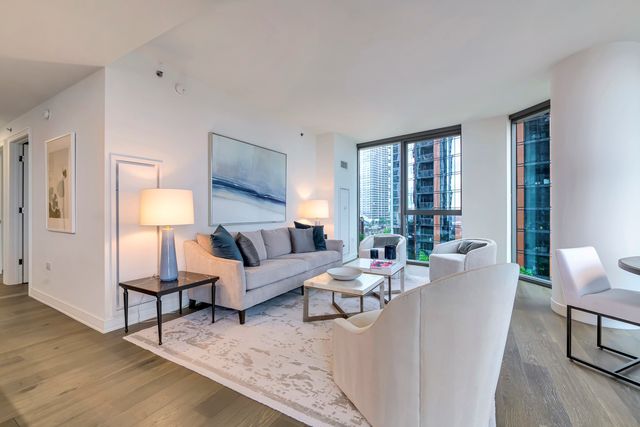 211 N Harbor Drive 3209, Chicago, IL 60601