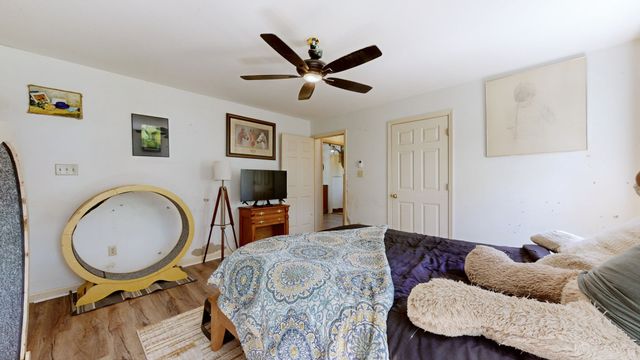 881 Coaling Rd, Charlotte, TN 37036