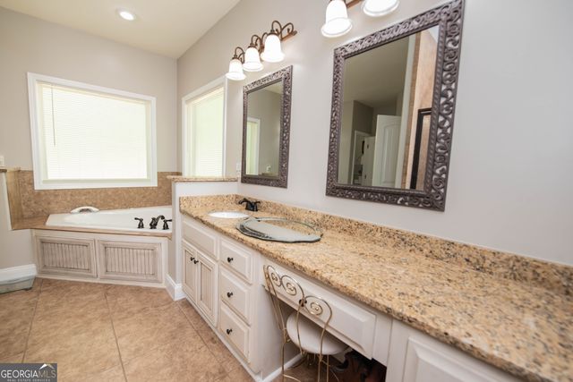 301 Old Windmill Road, Perry, GA 31069