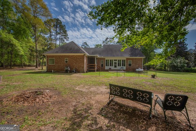 301 Old Windmill Road, Perry, GA 31069