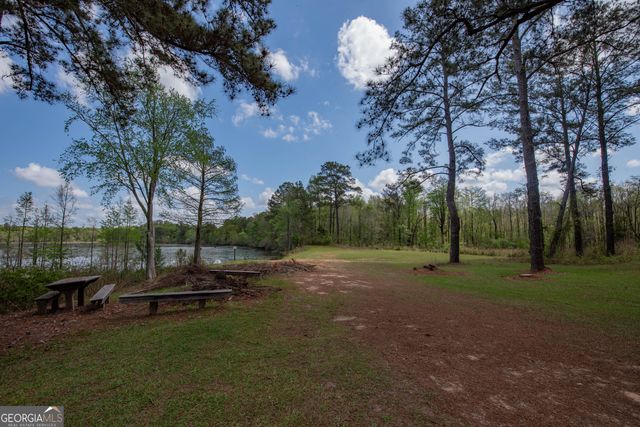 301 Old Windmill Road, Perry, GA 31069