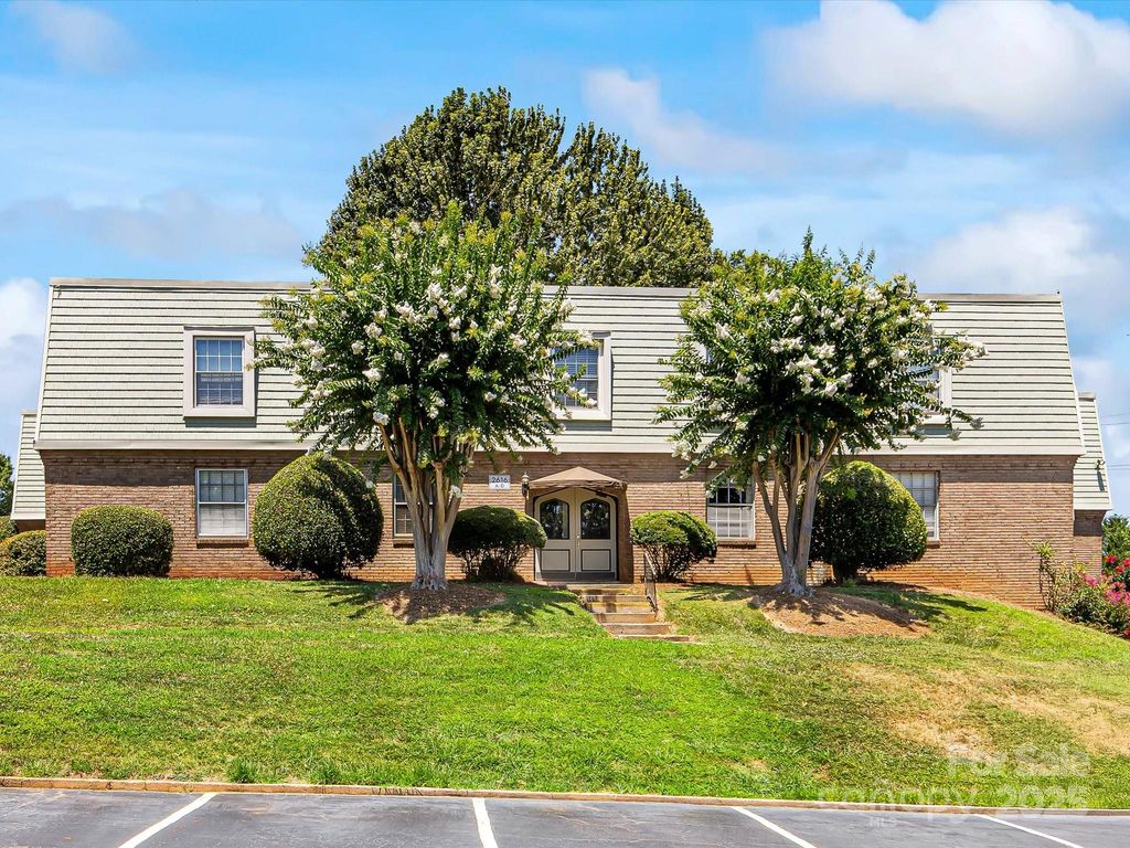 2616 Park Road B, Charlotte, NC 28209