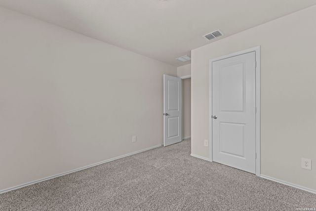 1231 Avery Ranch Dr, New Braunfels, TX 78130