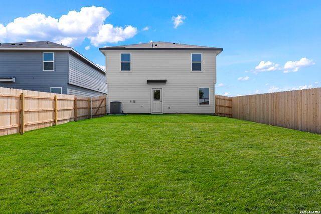 1231 Avery Ranch Dr, New Braunfels, TX 78130