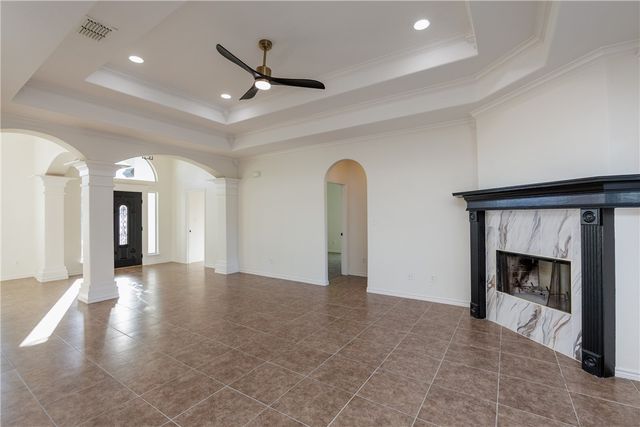 4025 Puget Sound Dr, Corpus Christi, TX 78410