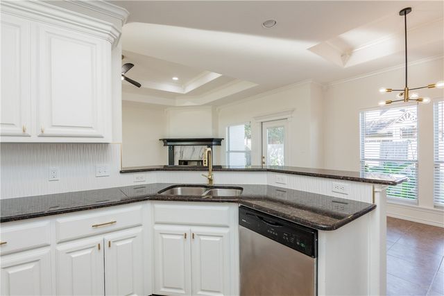 4025 Puget Sound Dr, Corpus Christi, TX 78410