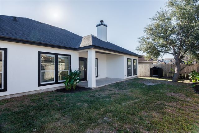 4025 Puget Sound Dr, Corpus Christi, TX 78410