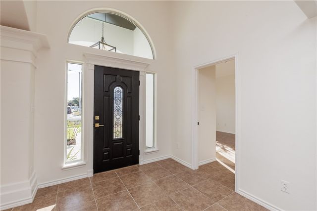 4025 Puget Sound Dr, Corpus Christi, TX 78410