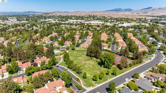 4671 Laurie Cmn 105, Livermore, CA 94550