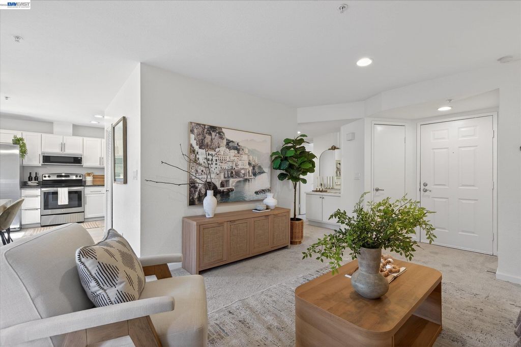 4671 Laurie Cmn 105, Livermore, CA 94550