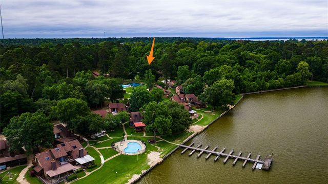 133 Fountain Lake 133, Livingston, TX 77351