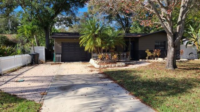 1742 CARDINAL DR, Clearwater, FL 33759