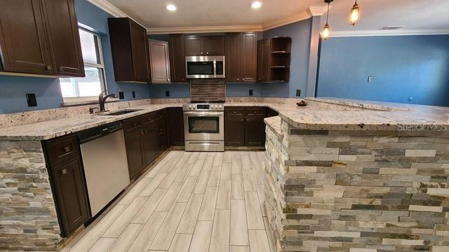 1742 CARDINAL DR, Clearwater, FL 33759