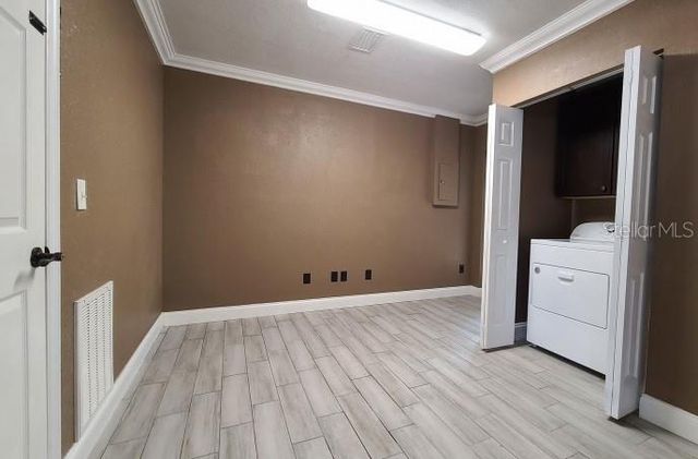 1742 CARDINAL DR, Clearwater, FL 33759