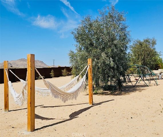 2837 Border Avenue, Joshua Tree, CA 92252