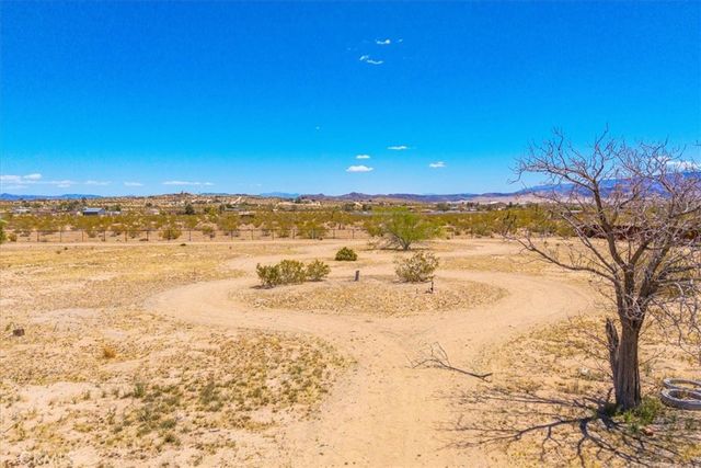 2837 Border Avenue, Joshua Tree, CA 92252