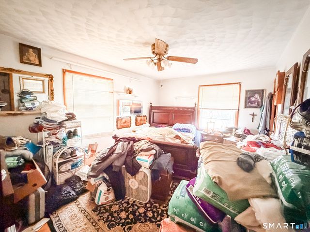 10 Stanley Drive, Plainfield, CT 06354