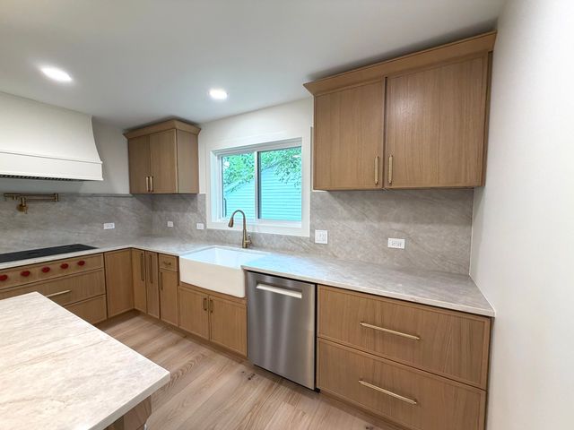 1106 North Path, Wheaton, IL 60187
