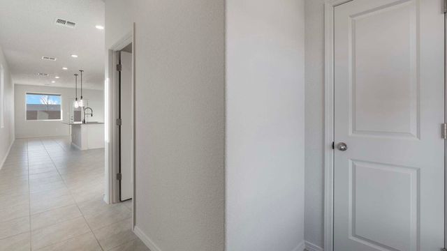 1494 Brillo Del Cielo Street NW, Los Lunas, NM 87031