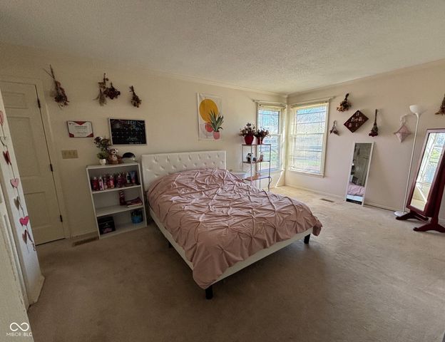 408 S Harvey Road, Muncie, IN 47304