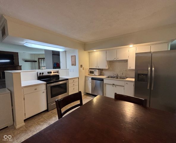 408 S Harvey Road, Muncie, IN 47304