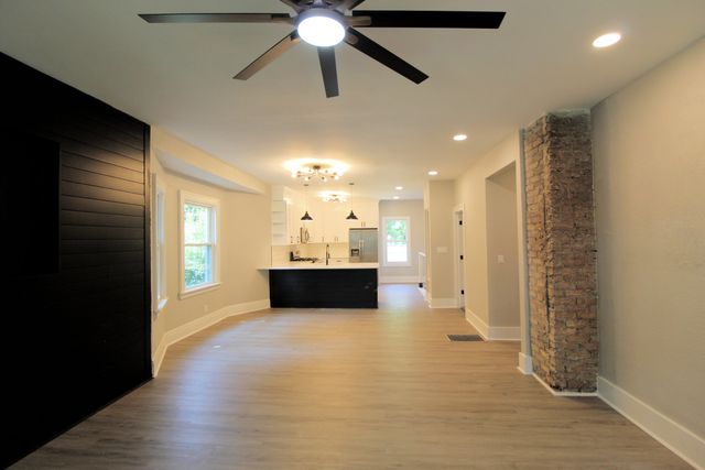 355 S Evergreen Avenue, Kankakee, IL 60901