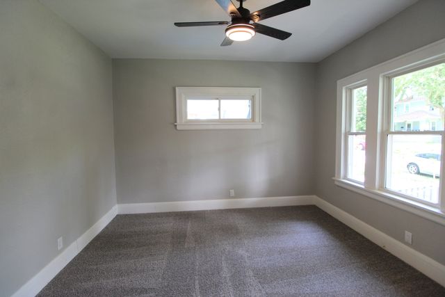 355 S Evergreen Avenue, Kankakee, IL 60901