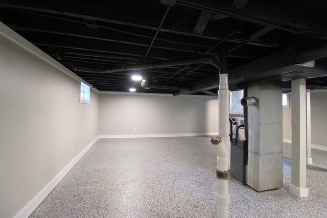 355 S Evergreen Avenue, Kankakee, IL 60901