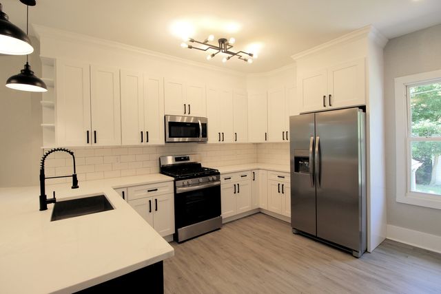 355 S Evergreen Avenue, Kankakee, IL 60901