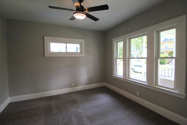 355 S Evergreen Avenue, Kankakee, IL 60901