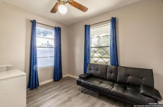 463 Sprucewood, San Antonio, TX 78216