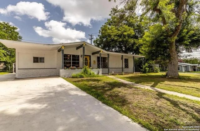 463 Sprucewood, San Antonio, TX 78216