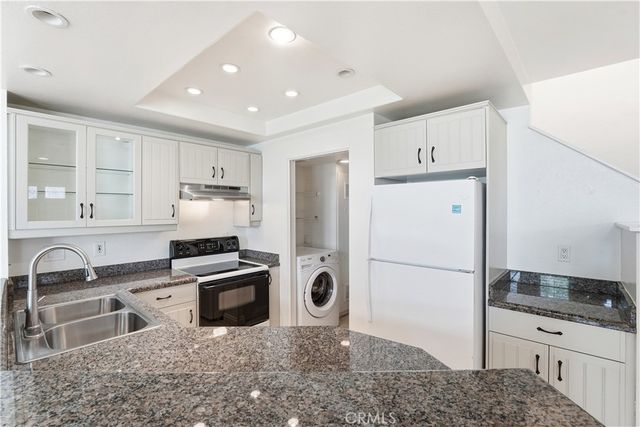 51 Greenmoor, Irvine, CA 92614