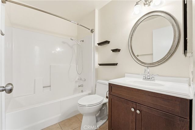 51 Greenmoor, Irvine, CA 92614