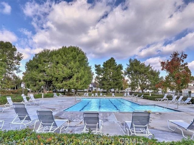 51 Greenmoor, Irvine, CA 92614