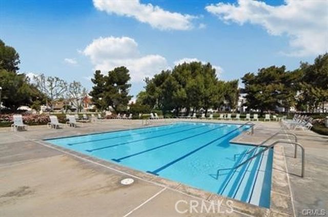 51 Greenmoor, Irvine, CA 92614