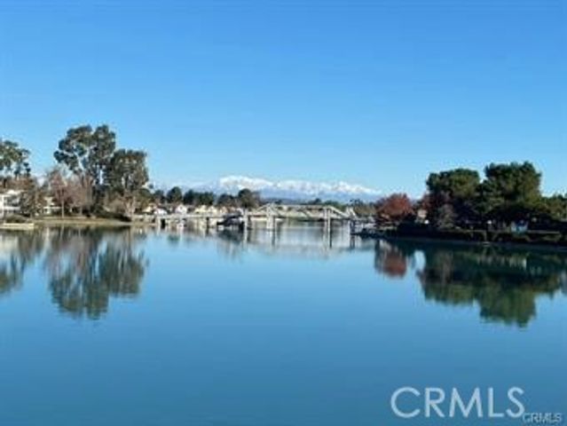 51 Greenmoor, Irvine, CA 92614