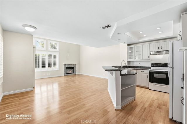 51 Greenmoor, Irvine, CA 92614
