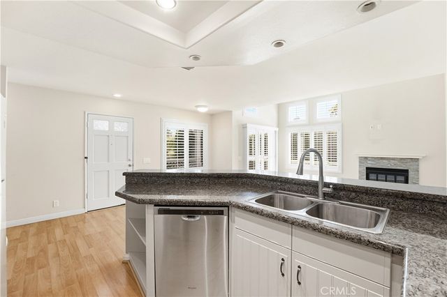 51 Greenmoor, Irvine, CA 92614