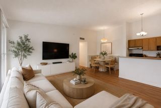 20681 NE 4th Pl 203, Miami, FL 33179