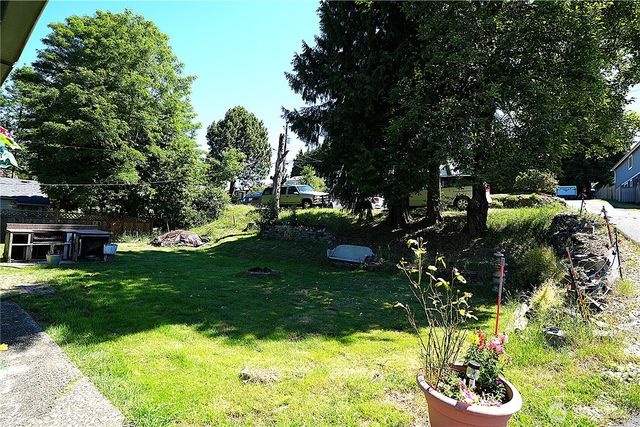 10433 1st Avenue SW, Burien, WA 98146