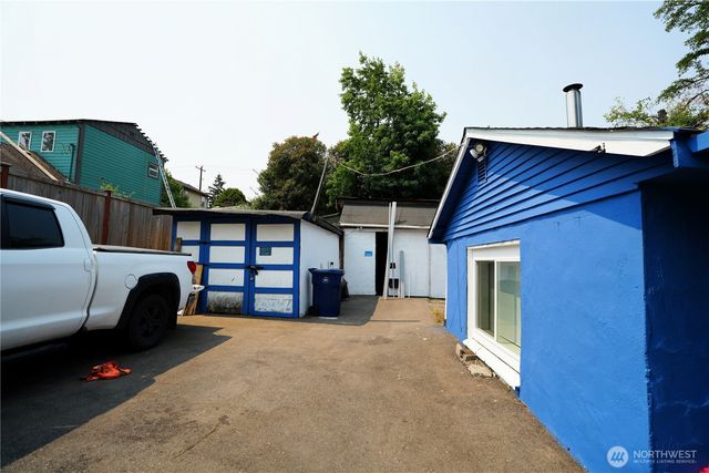 10433 1st Avenue SW, Burien, WA 98146