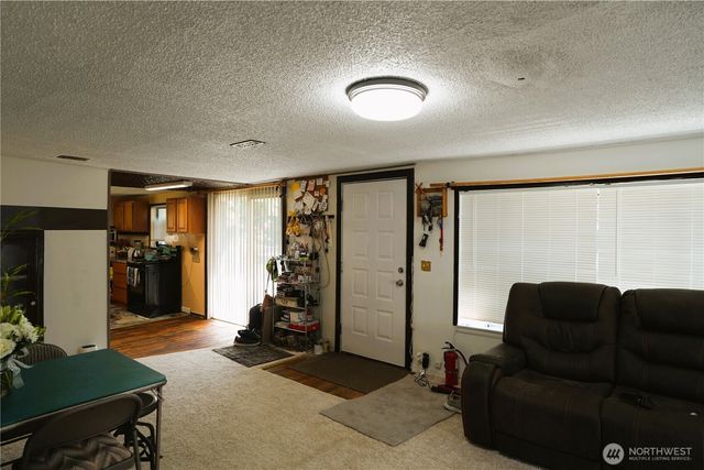 10433 1st Avenue SW, Burien, WA 98146