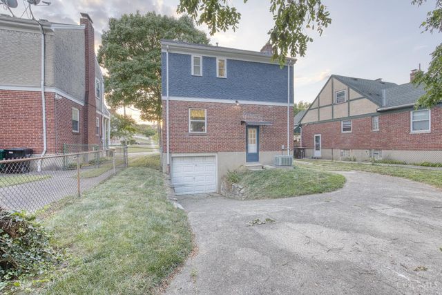 5454 Newfield Avenue, Cincinnati, OH 45237