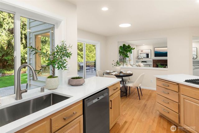 7229 245th Way NE, Redmond, WA 98053