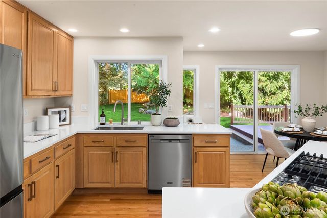 7229 245th Way NE, Redmond, WA 98053