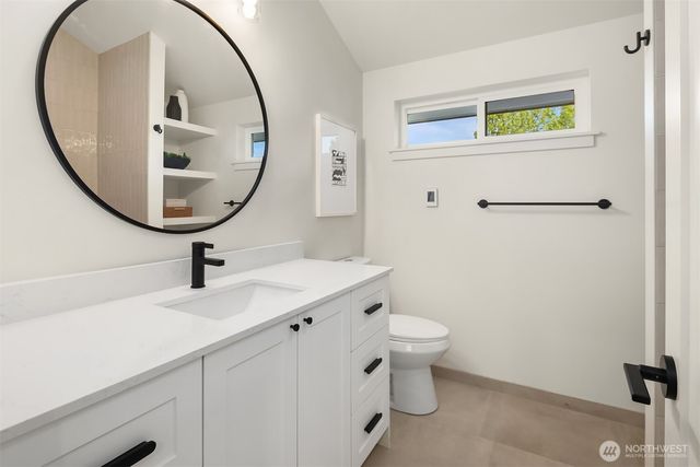 9004 5th Avenue S, Seattle, WA 98108