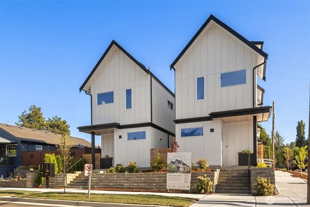 9004 5th Avenue S, Seattle, WA 98108